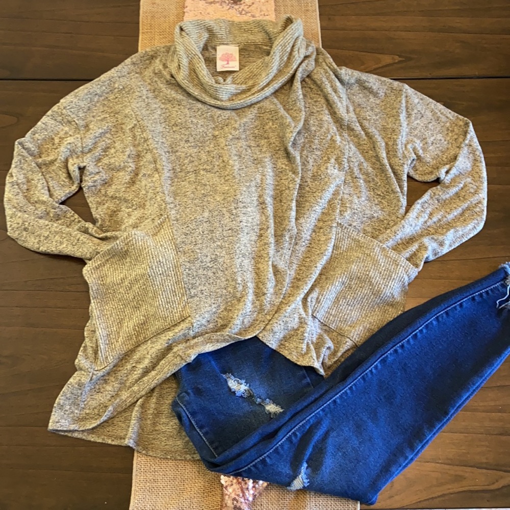 Women’s Freeloader Tunic sweater with pockets
